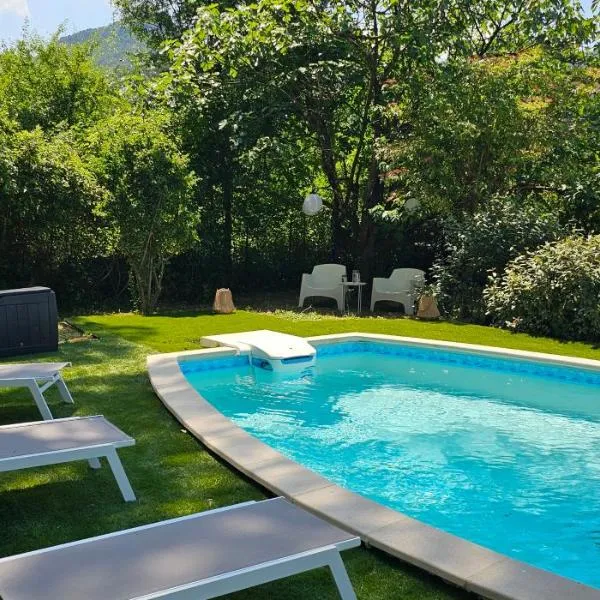 Villa with private pool, 3 bedrooms on 3000 m2 Anduze, hotel in Anduze