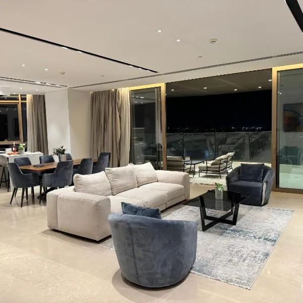 WealthyStays 360 Luxury Residence, hotel in Nicosia