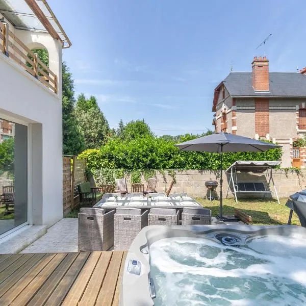 La Villa Romaine, Jacuzzi 15 min du Zoo de Beauval, hotel em Thésée