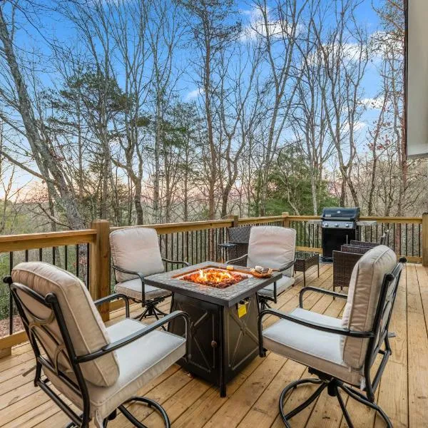 Golf, Hot tub, Arcade, Poker Table, Wildlife, Internet, Pet Friendly, Name-May the Course Be With You, hótel í Ellijay