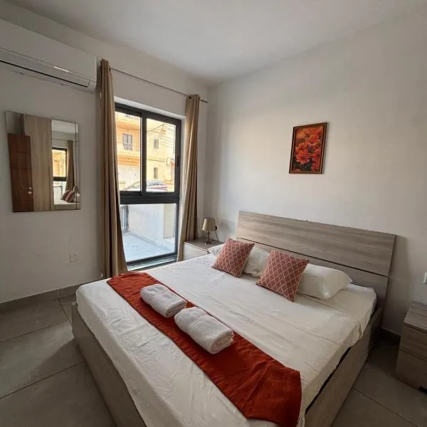 Cozy and Bright Central Room, Shared Flat, hotel v destinaci Msida