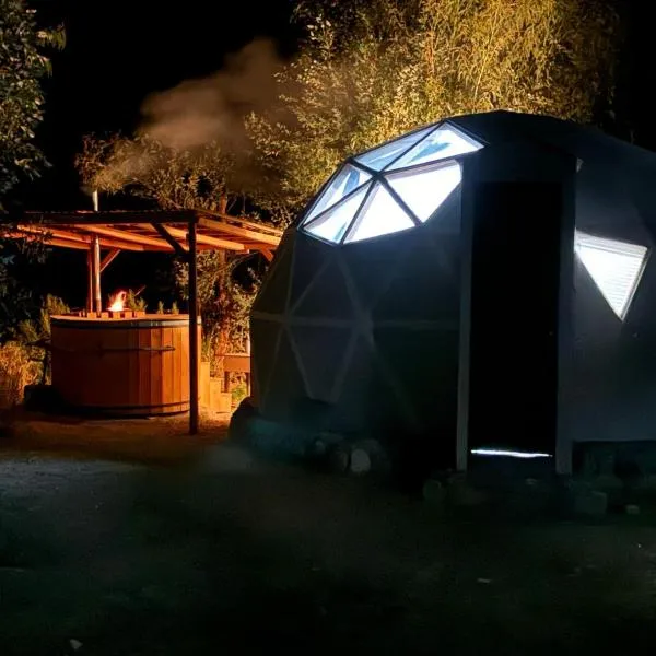 Hermoso domo privado con piscina para 2 personas en Cochiguaz- Valle de Elqui, hôtel à Paihuano