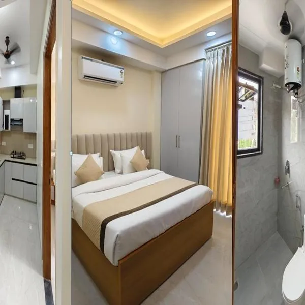 Akshay premium suites1 BHK Serviced Apartments Near Artemis Hospital Sector 52, hótel í Gurgaon