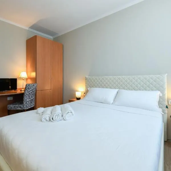 Hotel Garda – hotel w mieście Affi