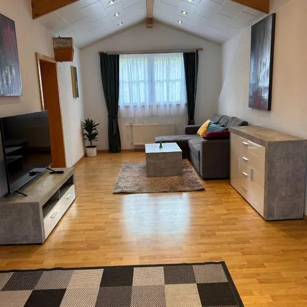 Weisses Haus, viešbutis mieste Bryncas