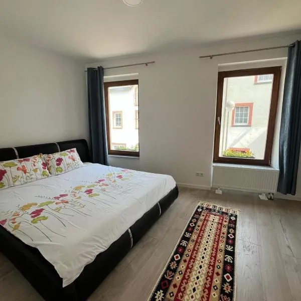 Ferienwohnung Andi, hotel v destinaci Gerolstein