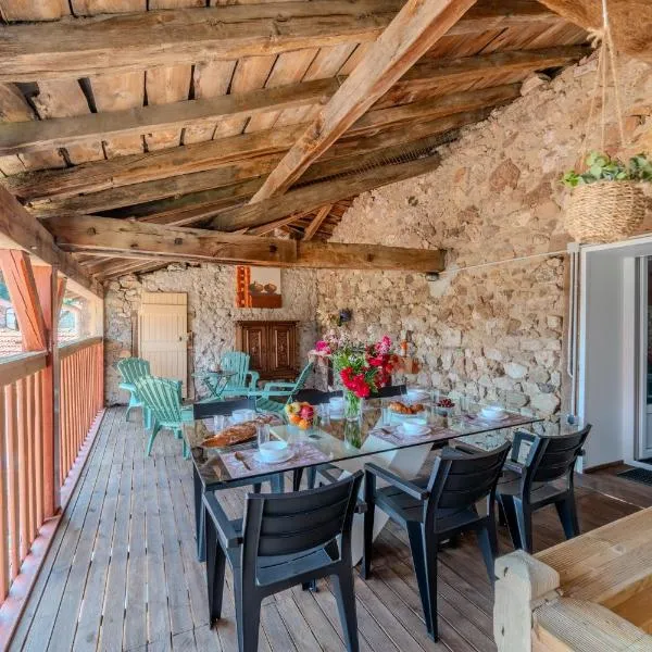 Les Coquelicots - A 30 min de Roanne，Regny的飯店