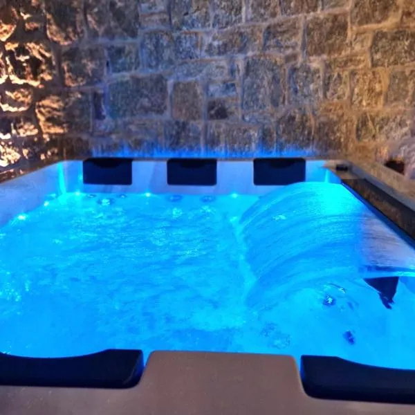 Double M Adults Only, hotel in Ano Mera