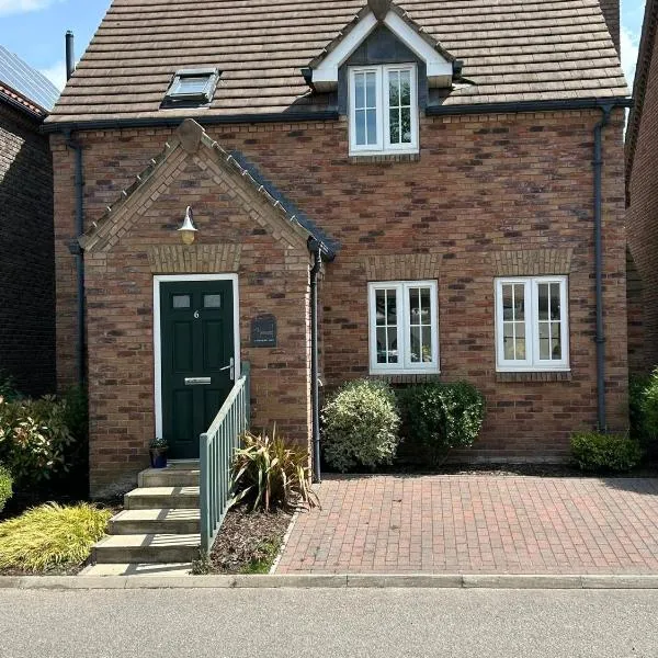 Hotdog House Filey Detached Pet Friendly Eco-House, hotel a Hunmanby