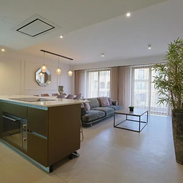 STYLISH 3 BED Partial SEAVIEW, hotel en San Julián
