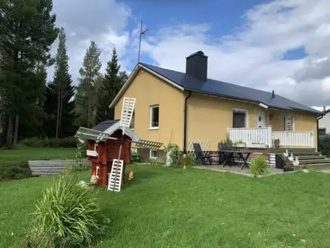 Fjällnära Villa i Vidsel, hôtel à Vidsel