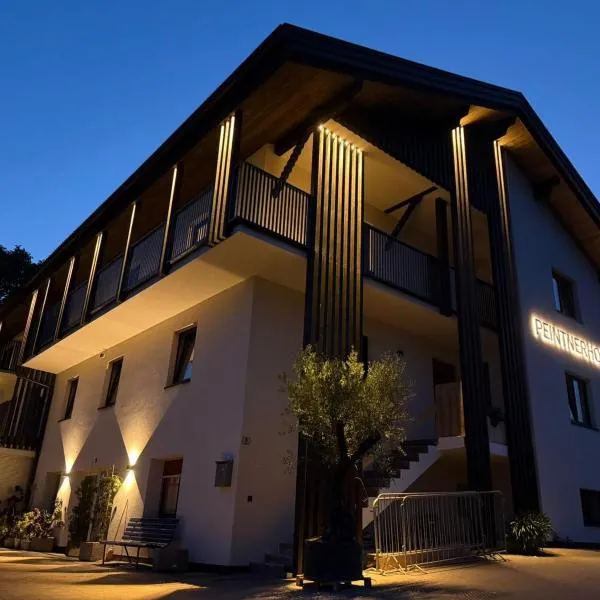 Peintnerhof Appartments & Zimmer, hotel v destinaci Naz-Sciaves