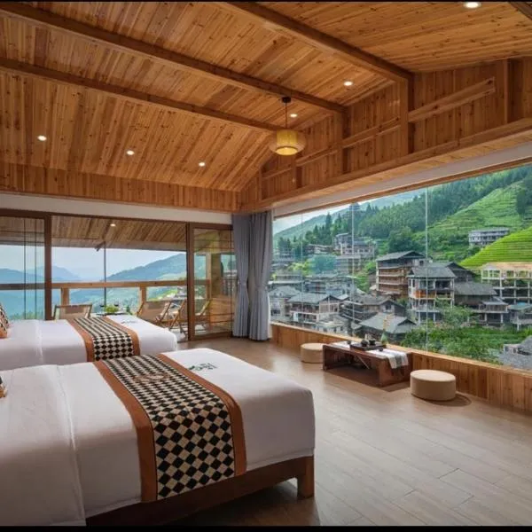 Longsheng Xichuangyue B&B Hotel، فندق في Heping