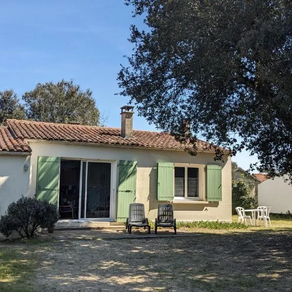 La Menounière - Maison Ile d'Oléron, 100m du bord de mer, ξενοδοχείο σε Saint-Pierre-dʼOleron