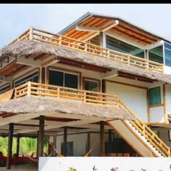 Manglar escondido, hotel v destinaci Mompiche