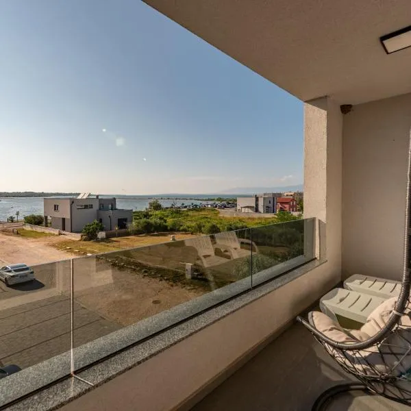 The perfect view, hotel in Nin