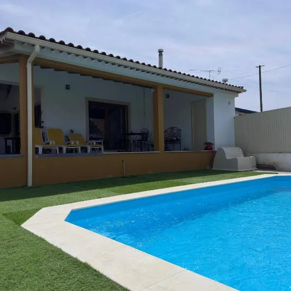 Casa das Sapinhas (Ourém/Fátima), hotel in Soutaria