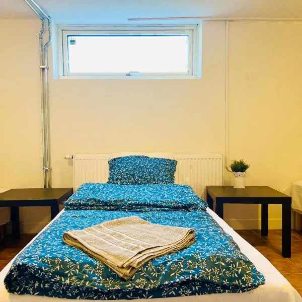 Cozy room with 3 single bed in Landskrona, hotel in Landskrona
