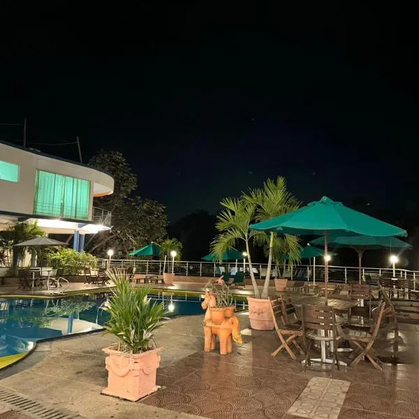 Hotel Cascada Cristalina, hotel in Melgar