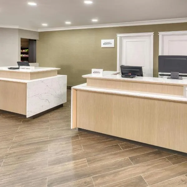 Residence Inn by Marriott Whitby, hotel in Whitby