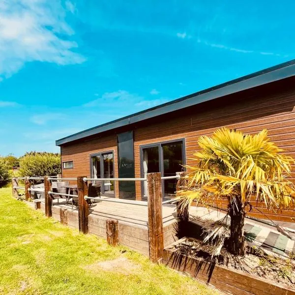 Little Eden Country Park, Bridlington with Private Hot Tubs, hótel í Bridlington