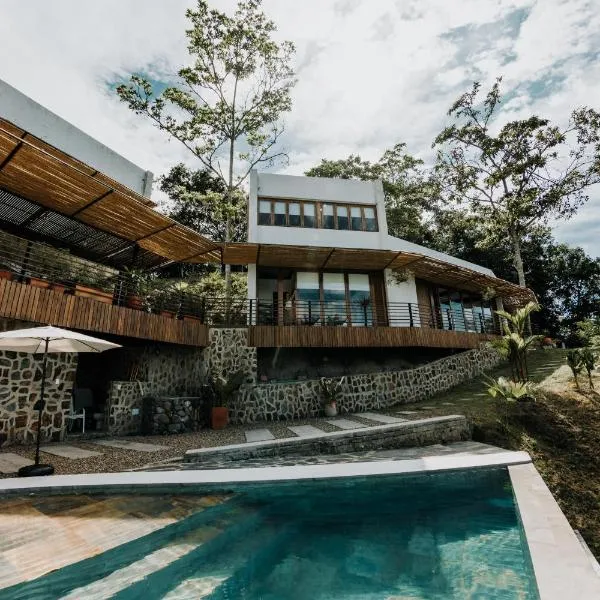 Kasaurora, hotel in Tobia