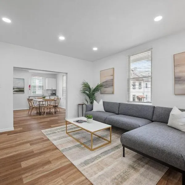 Pittsburgh Spacious and Modern Three Bedroom Apartment with Free Parking、ピッツバーグのホテル