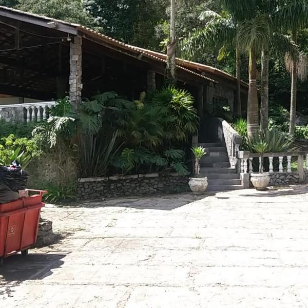 Sitio Com Piscina Para Festas e Eventos