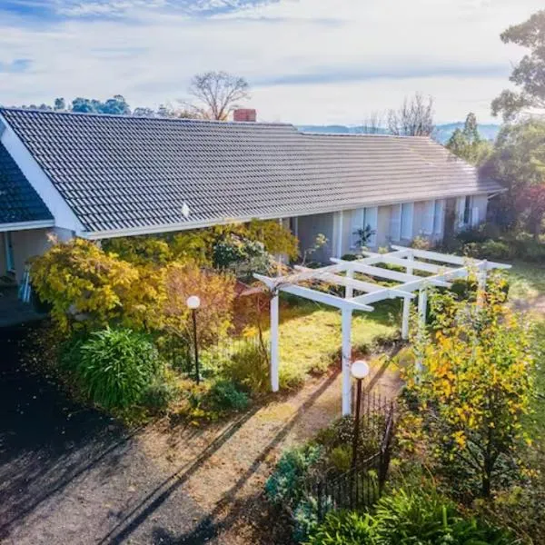 Heritage Holiday House No.17, hotel in Wonga Park