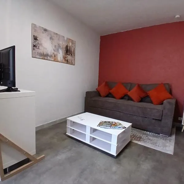 Studio cozy au coeur du village - Wifi - Netflix, hotel v destinaci Monteux
