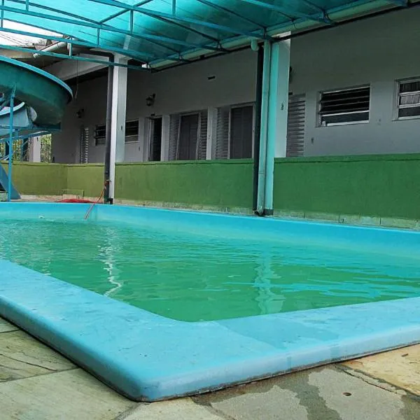 Suítes Recanto Renascer, hotel in Caraguatatuba