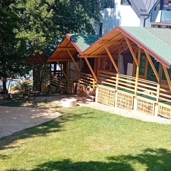 Luna de miere, hotel en Cinciş