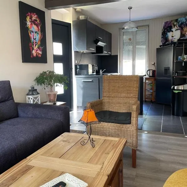 Agréable maison de ville à Pacy sur eure, hotel v destinácii Pacy-sur-Eure