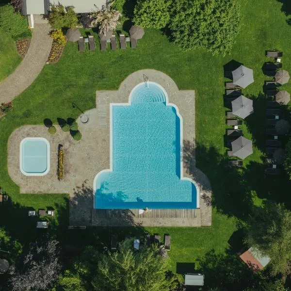 Ferien & Wellnesshotel Windschar, hotel v Brunicu