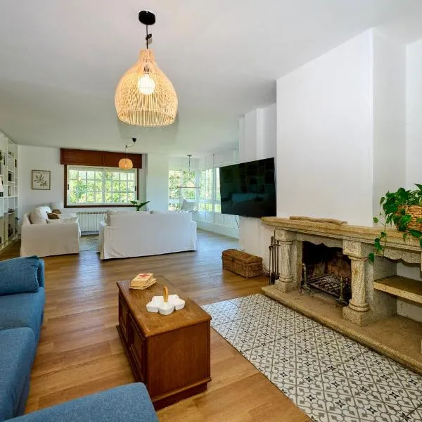 Casa Santi - 10 minutos de Santiago، فندق في سانتياغو دي كومبوستيلا