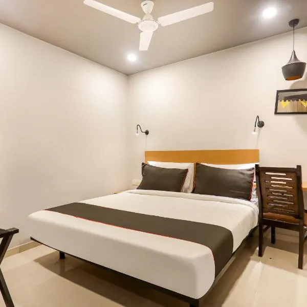 Super Collection O Le Noida Hotel Near Sector 76 Metro Station, hotel v destinaci Noida
