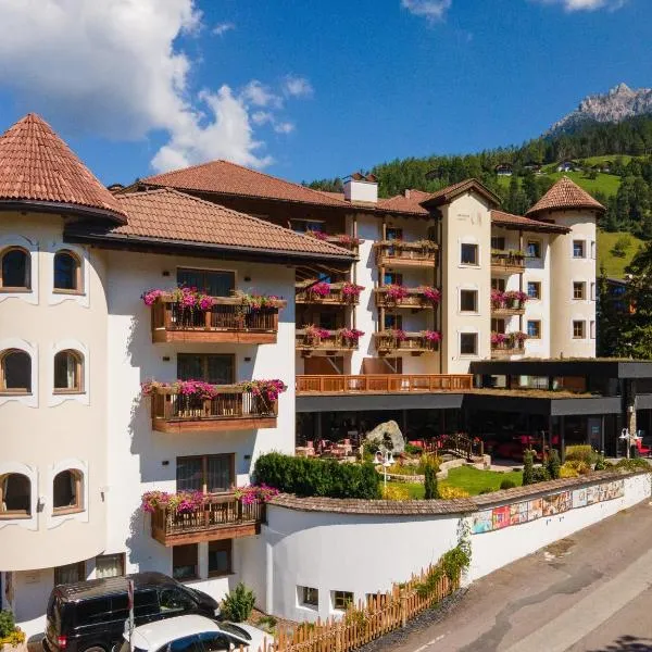 Almhof Hotel Call, khách sạn ở San Vigilio Di Marebbe