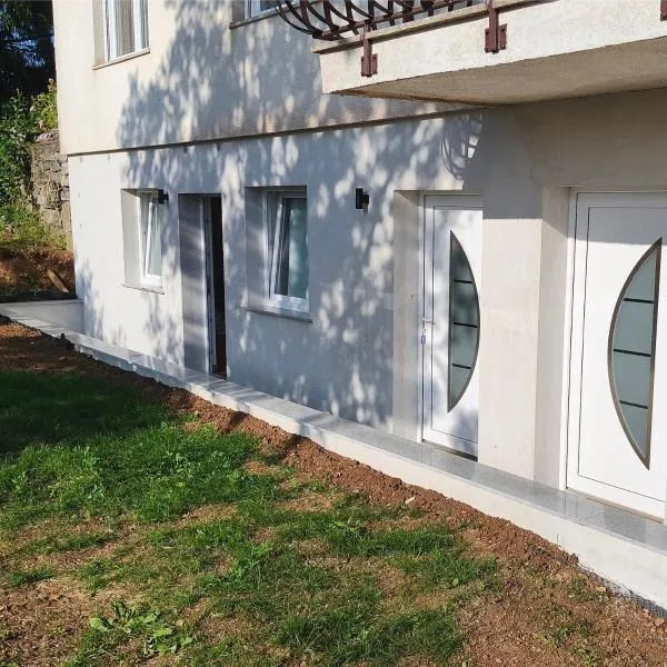 Sobe Godina, hotel v destinaci Materija