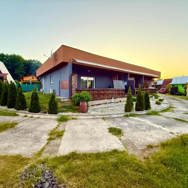 Apartmány Apollo Šírava, khách sạn ở Michalovce