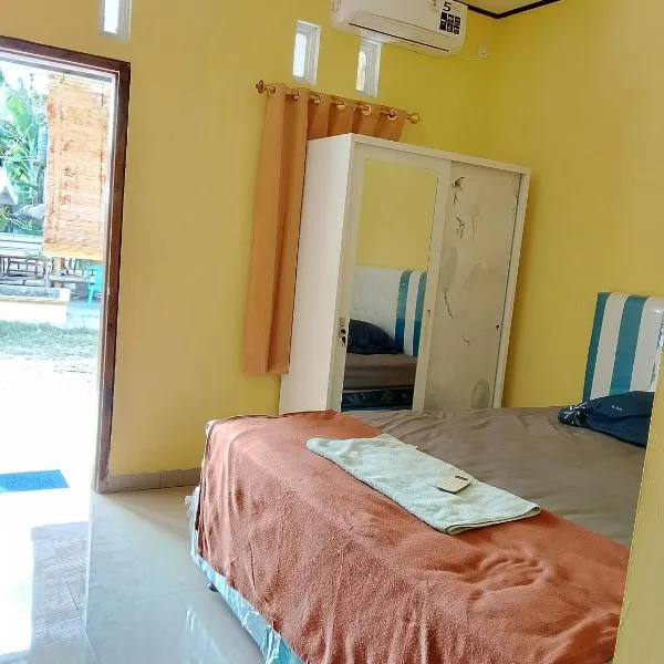 Kurniawan Homestay, hotel in Pulau Sarang