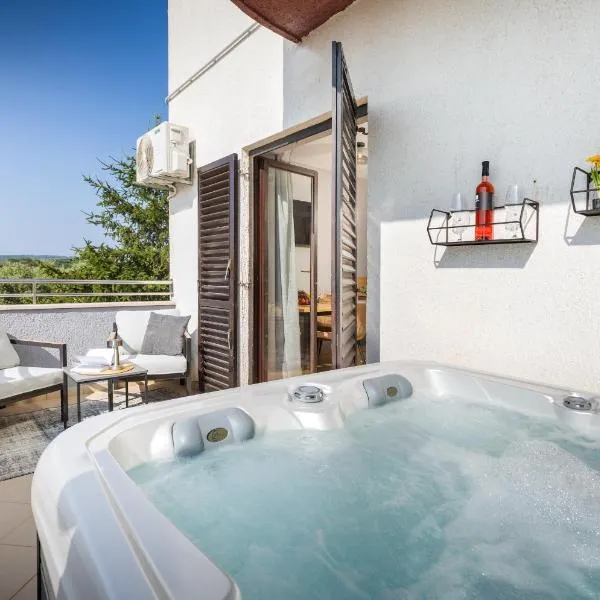 Luxe apartments & rooms Marčeta, hotel v destinaci Valbandon