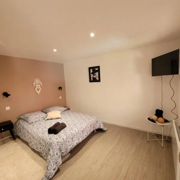 Chez LouLou, cocon paisible, hotel in Rodez - Aveyron Airport
