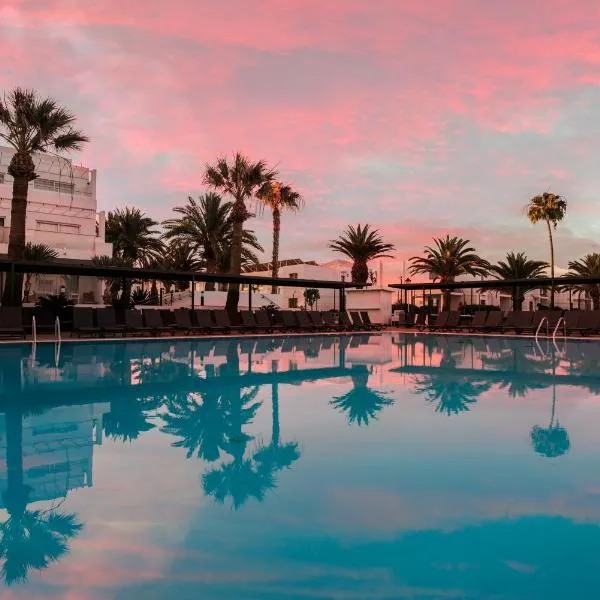 Aequora Lanzarote Suites, hotel em Puerto del Carmen