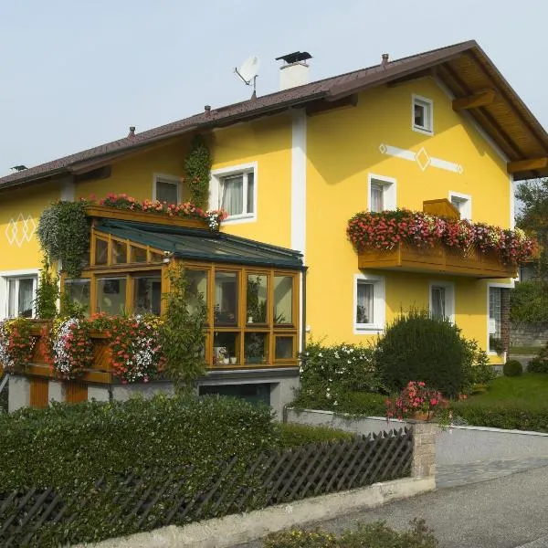 Haus Kloibhofer, hotel di Grein