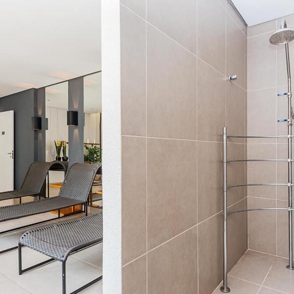BHaus Morumbi IN Jardim Sul - 50m2 - Cama Queen - Linda Vista 12o andar - Apartamento 1 quarto com Varanda - Shopping Jardim Sul - Vaga de Garagem - Piscina - Academia - Acomoda 3 pessoas - IN1 - Foto 3