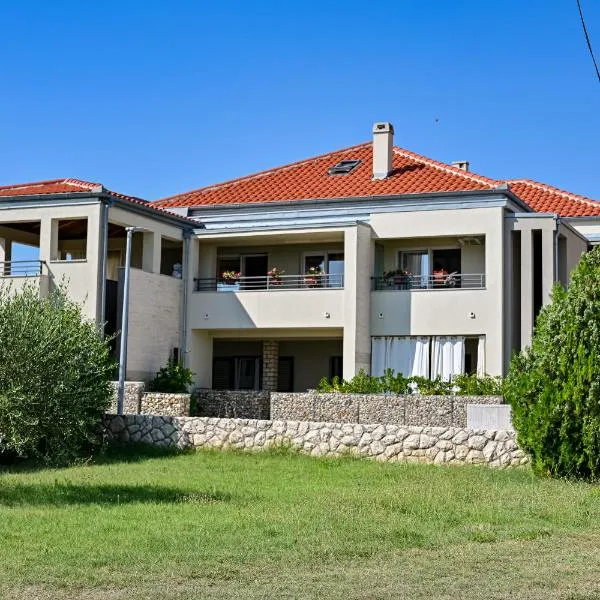 Apartman Kate, hotel di Ljubač