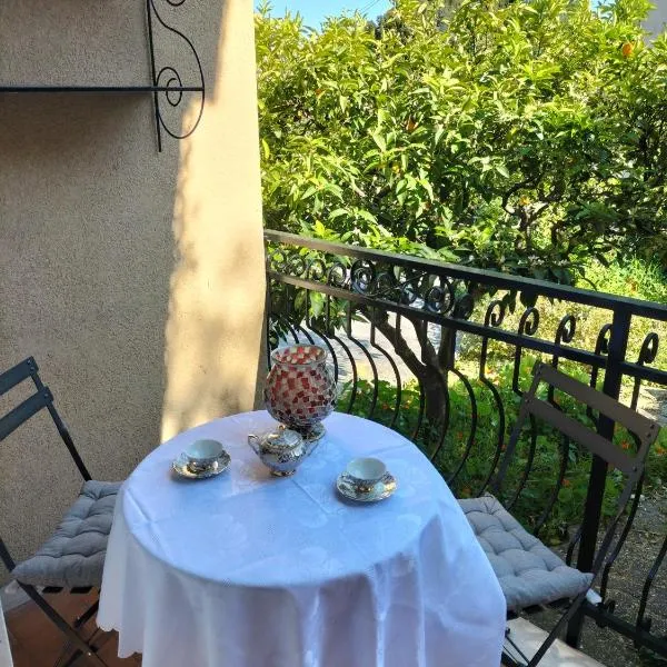 Casa Teresa 2, hotel v destinaci Dolcedo