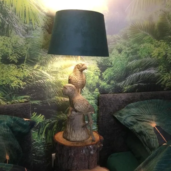 Jungle Lodge, ξενοδοχείο σε Rustington