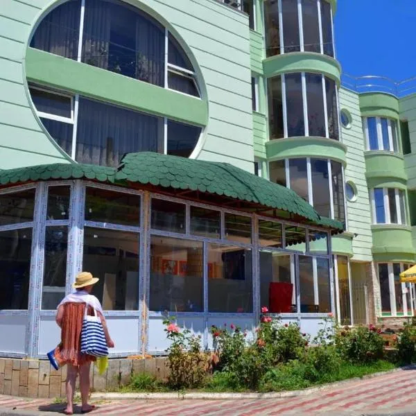 Pensiunea Meridian, khách sạn ở Eforie Nord