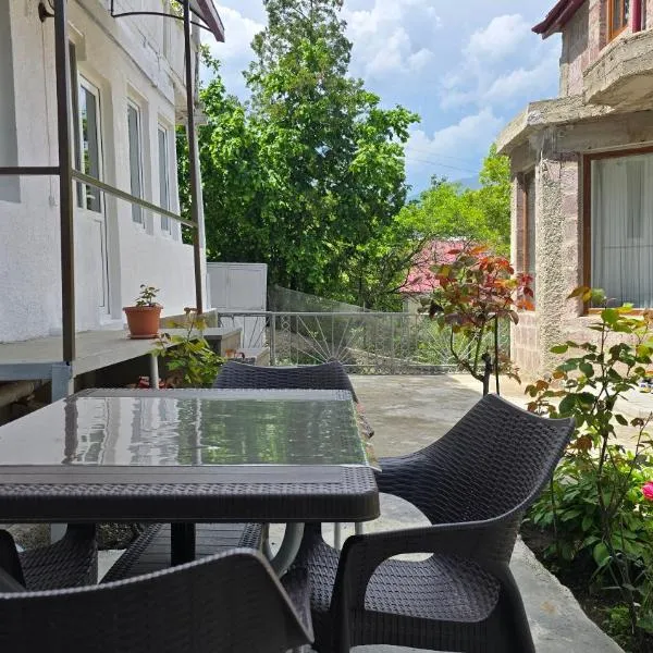 Sanahin Heritage, hotel in Alaverdi